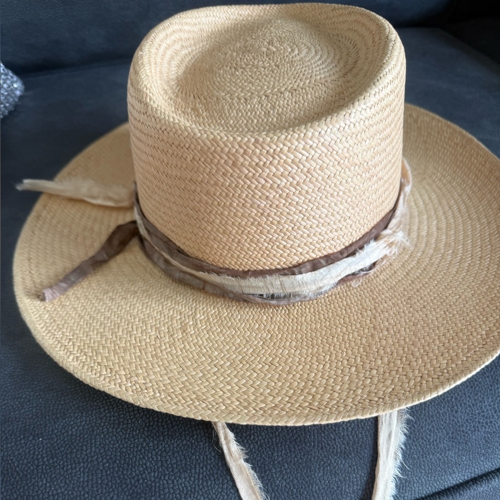 Stylish Hand woven Panama Straw Hat for Women - NWOT